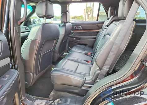 2017 Ford Explorer Platinum z USA, uszkodzony, nr VIN 1FM5K8HT2HGC64302